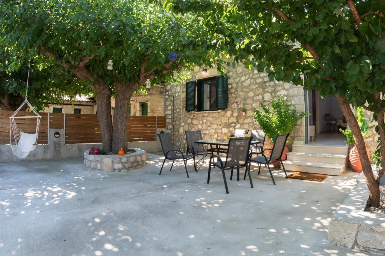 Villa Mouria Pinakokhorion Екстер'єр фото