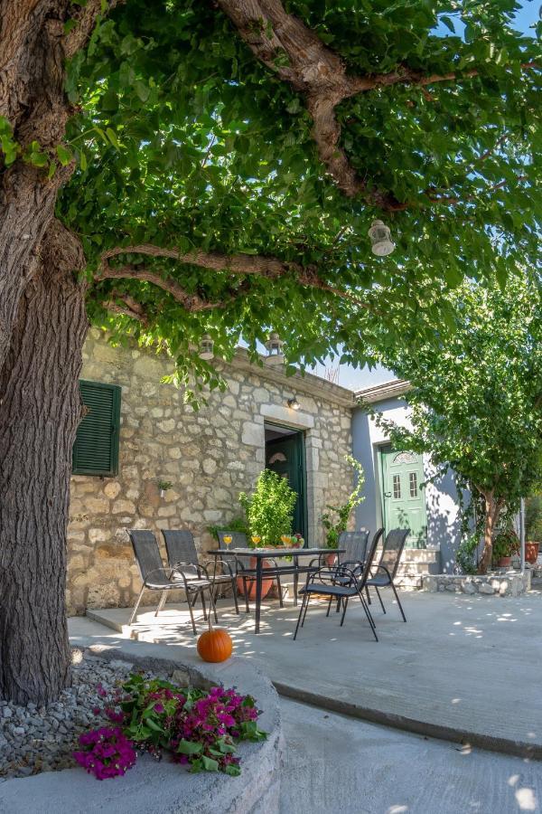 Villa Mouria Pinakokhorion Екстер'єр фото